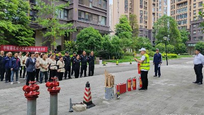 國(guó)晉消防：“火”速行動(dòng)，消防演練進(jìn)小區(qū)，防患未“燃”！